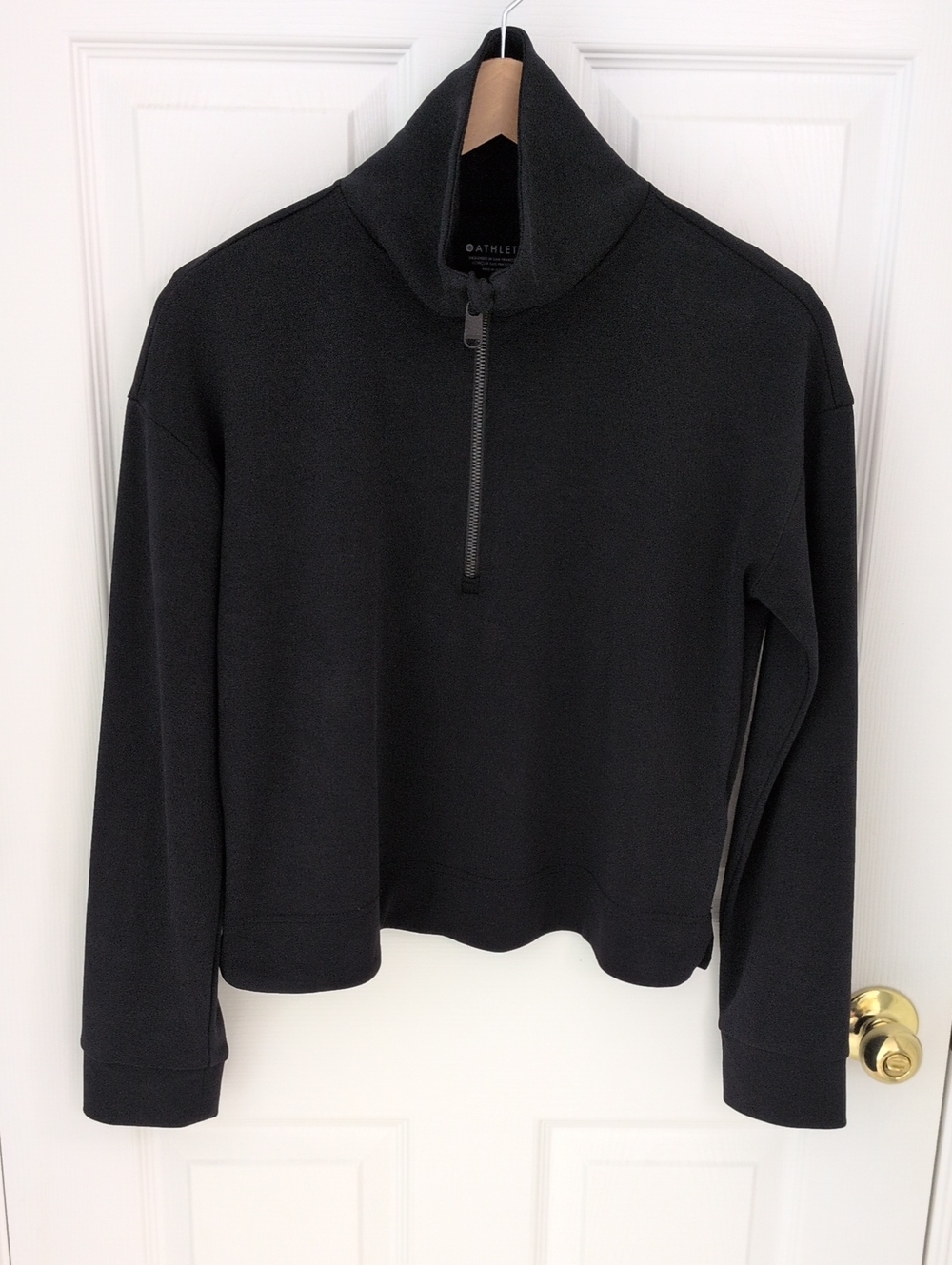 Athleta Seasoft Quarter Zip Black
